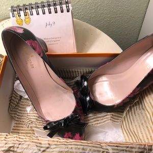 Kate Spade Madelaine black rose block heels